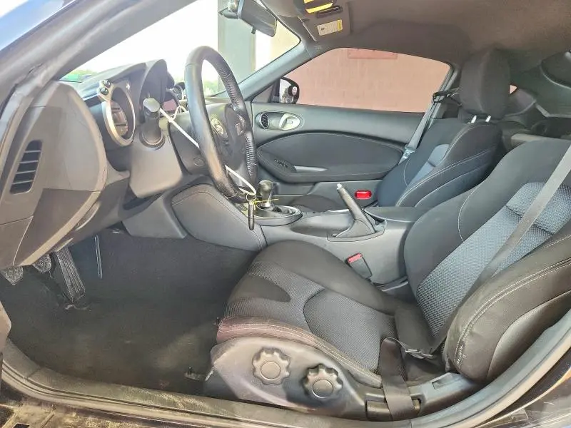 2010 NISSAN 370Z BASE  