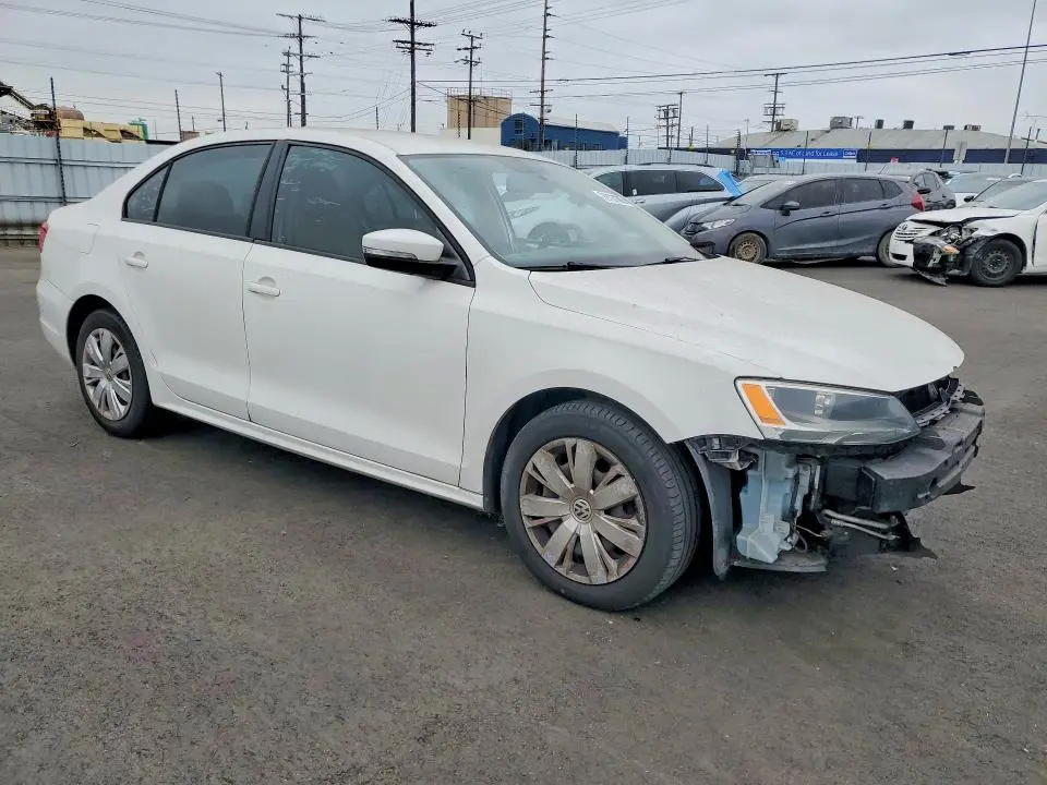 2012 VOLKSWAGEN JETTA SE  