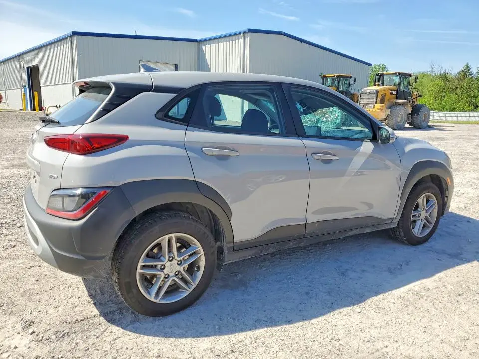 2023 HYUNDAI KONA SE  