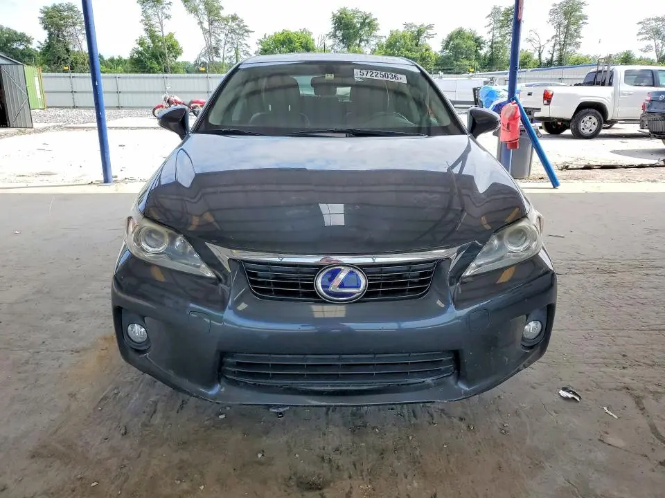 2011 LEXUS CT 200  
