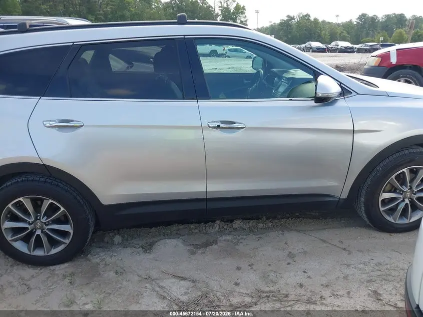 2018 HYUNDAI SANTA FE SE