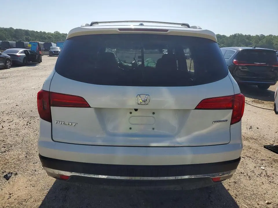 2018 HONDA PILOT TOURING  