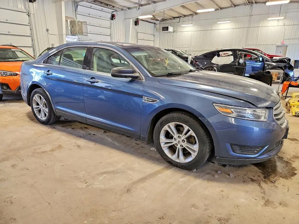 2018 FORD TAURUS SE  