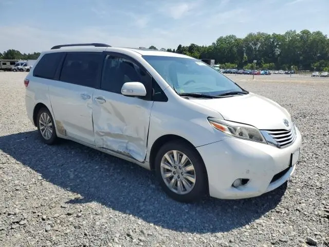 2015 TOYOTA SIENNA XLE  