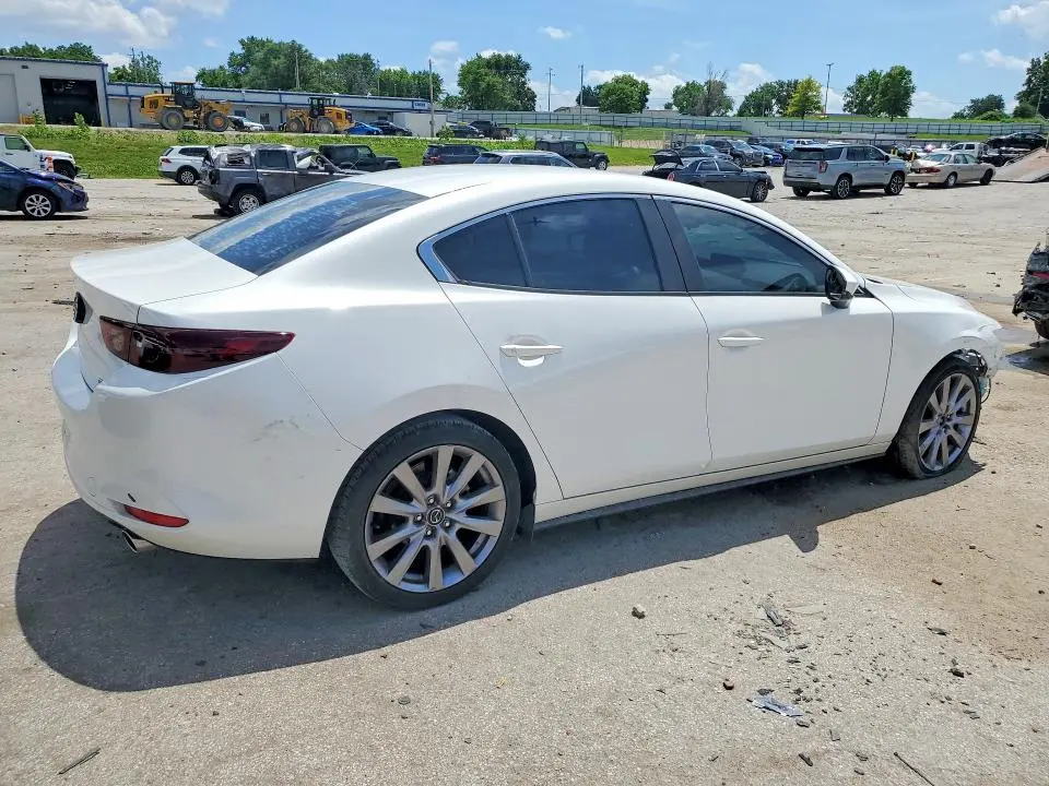 2021 MAZDA 3 SELECT  