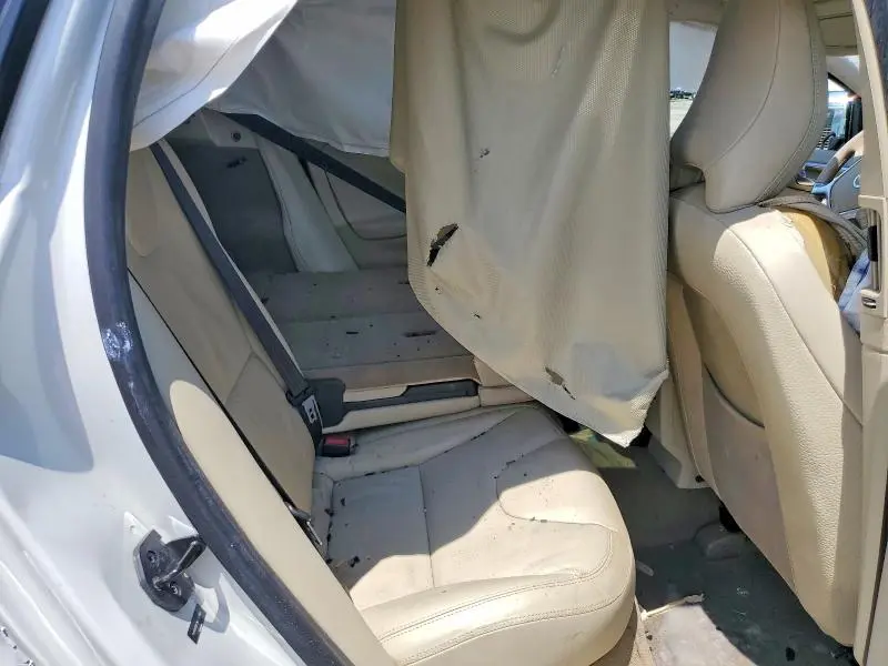 2011 VOLVO XC60 3.2  