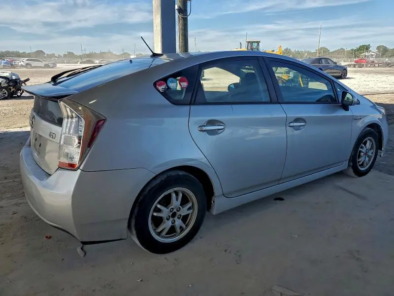 2011 TOYOTA PRIUS TWO  