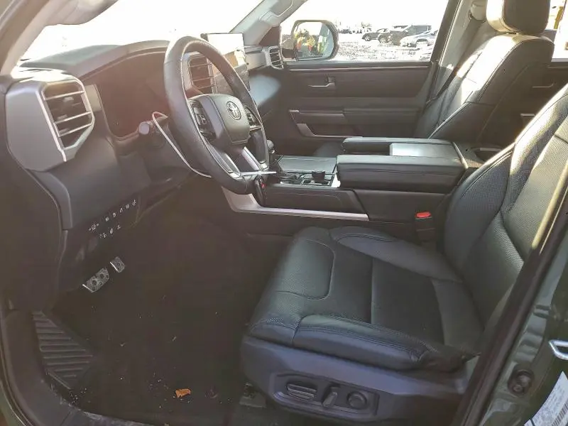 2023 TOYOTA SEQUOIA SR5  