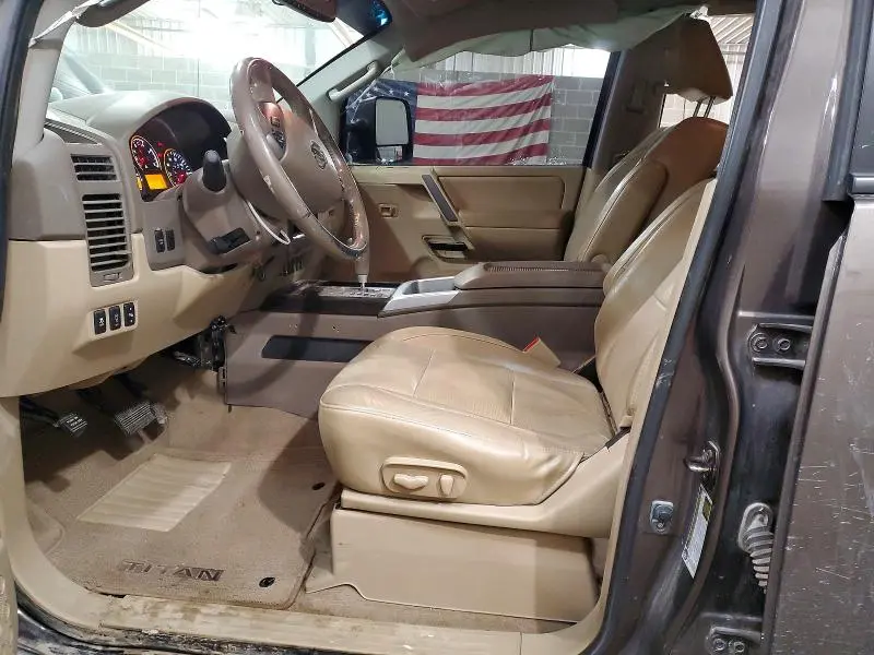 2014 NISSAN TITAN S  