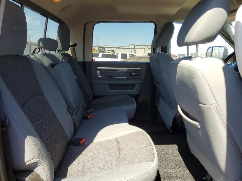 2013 RAM 1500 SLT  