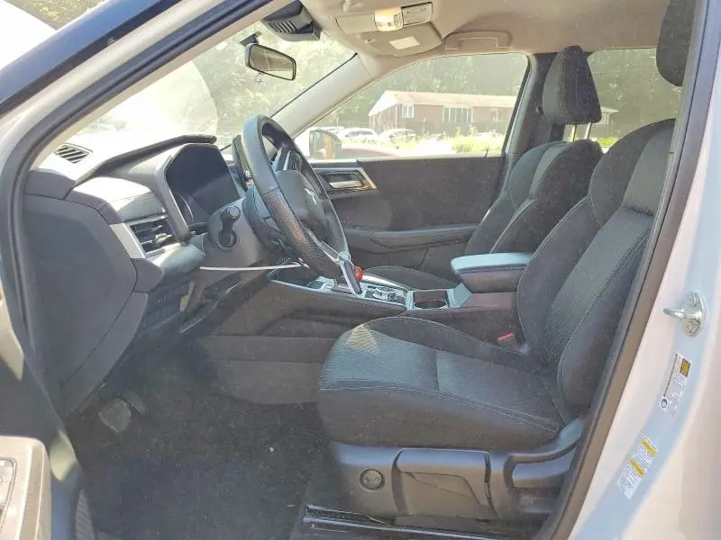 2024 MITSUBISHI OUTLANDER ES  