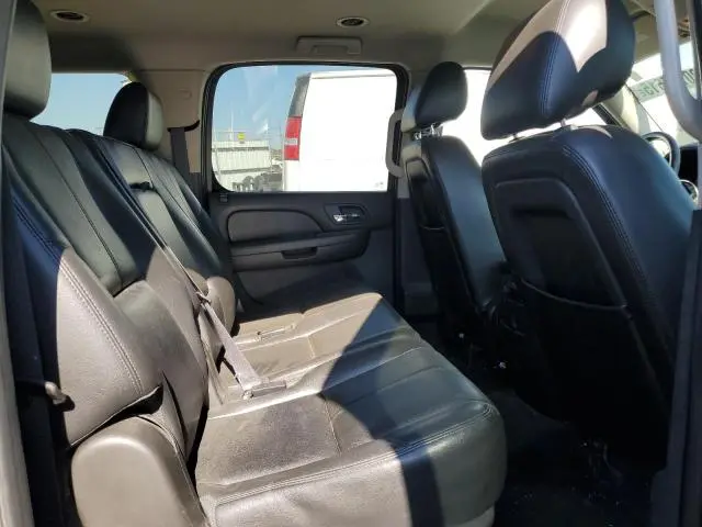 2013 CHEVROLET SUBURBAN K1500 LT  