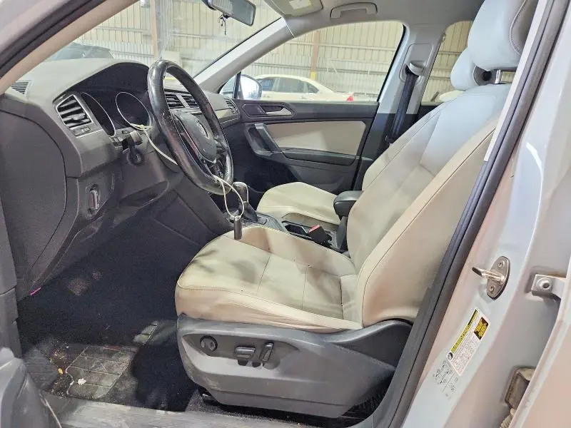 2018 VOLKSWAGEN TIGUAN SE  