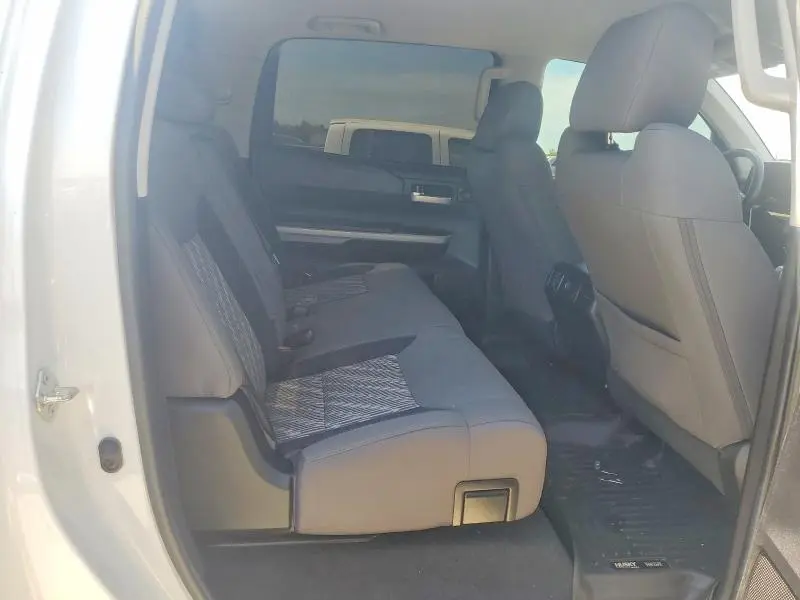 2020 TOYOTA TUNDRA SR5  