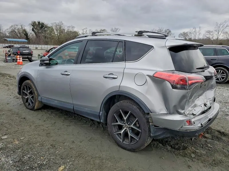2017 TOYOTA RAV4 SE  