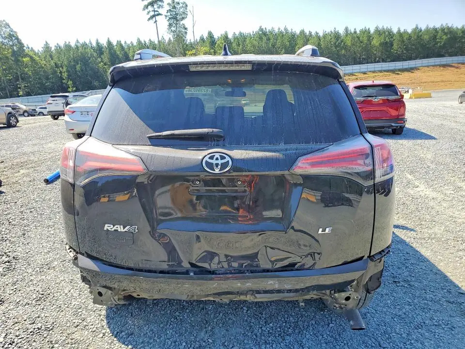 2018 TOYOTA RAV4 LE  