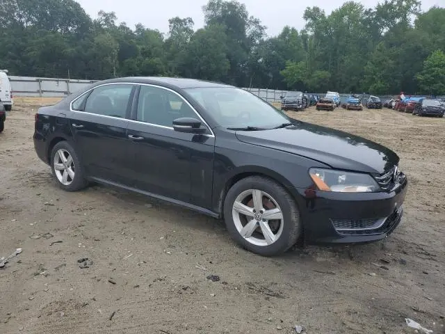 2012 VOLKSWAGEN PASSAT SE  