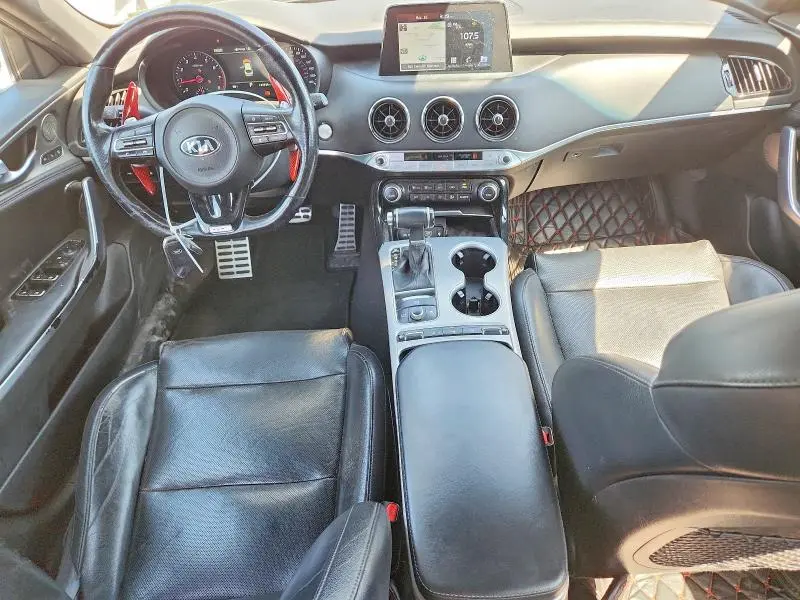2019 KIA STINGER GT1  