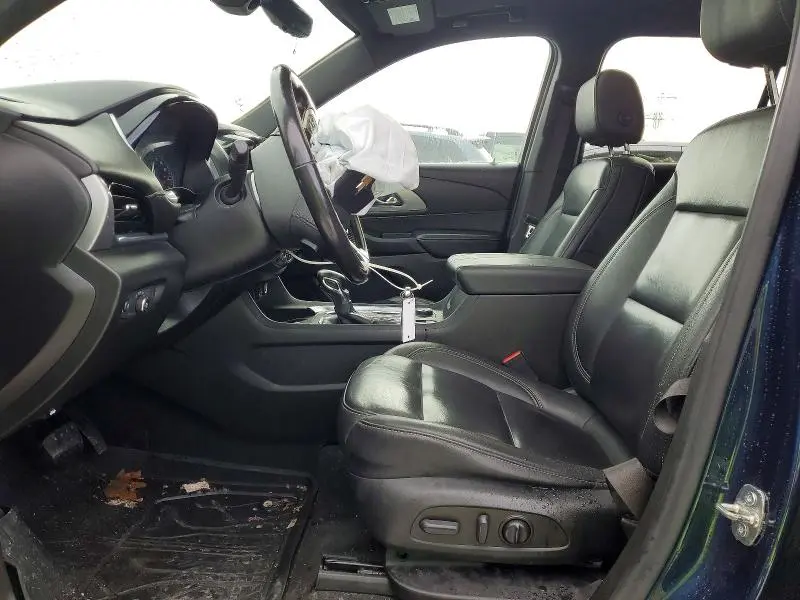 2022 CHEVROLET TRAVERSE LT  