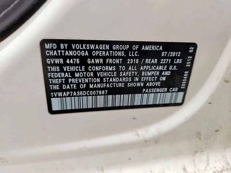2013 VOLKSWAGEN PASSAT S  