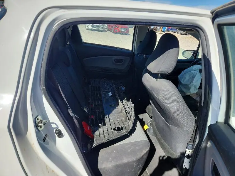 2015 TOYOTA YARIS 5-DOOR L  