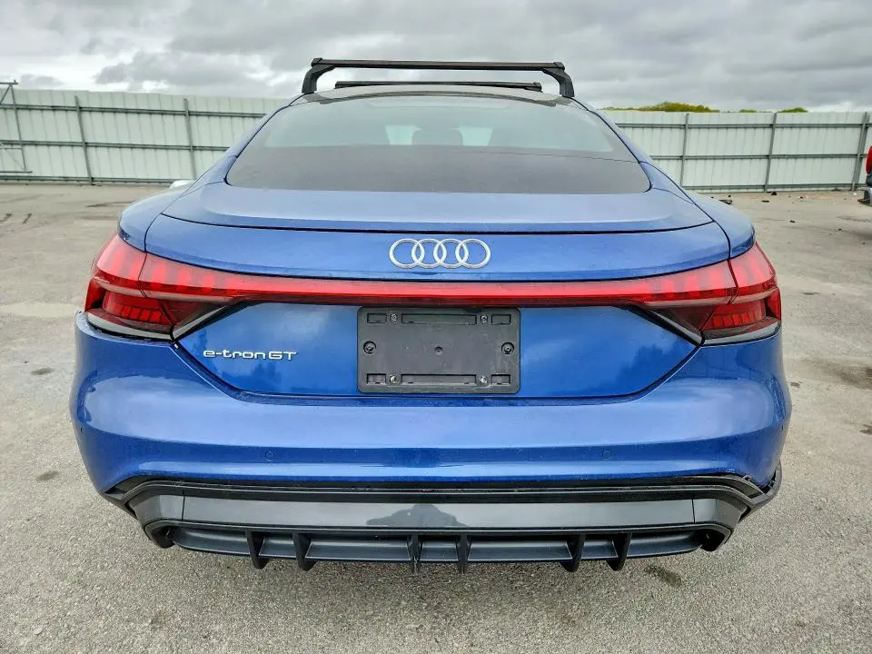 2024 AUDI E-TRON GT PREMIUM PLUS  