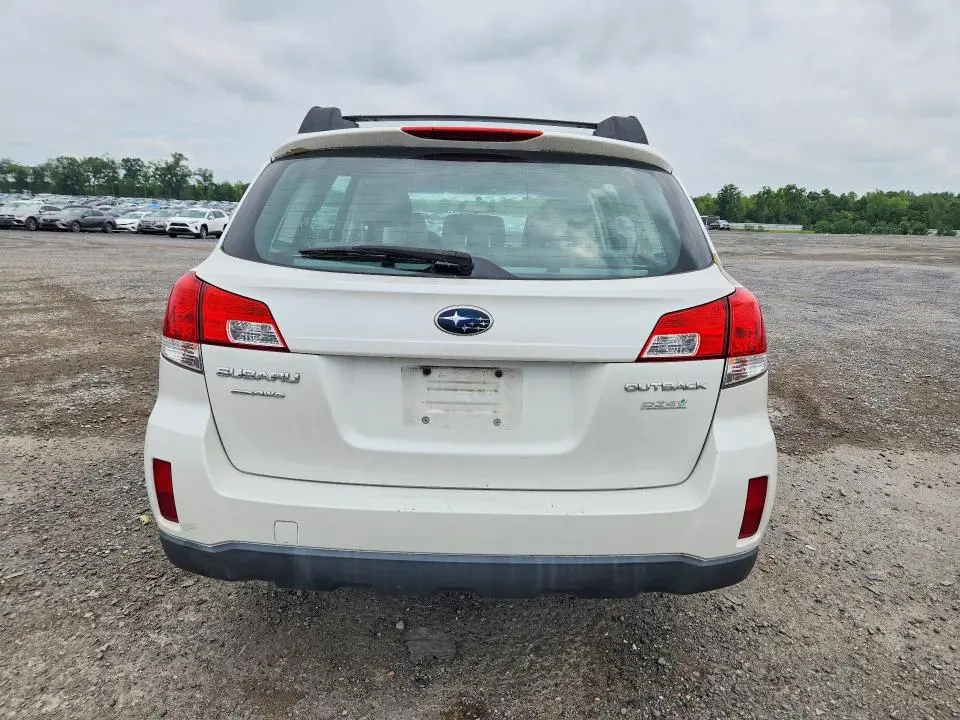 2012 SUBARU OUTBACK 2.5I  