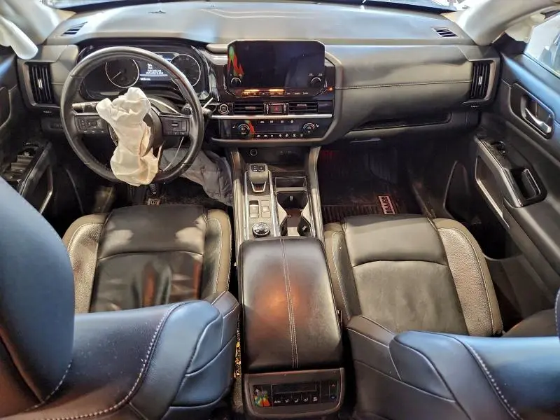 2022 NISSAN PATHFINDER SL  