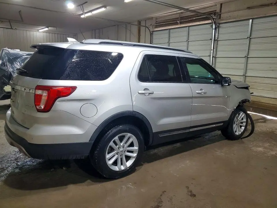 2017 FORD EXPLORER XLT  