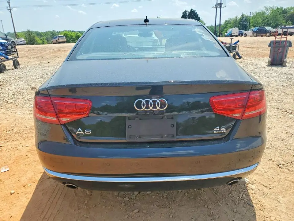 2011 AUDI A8   