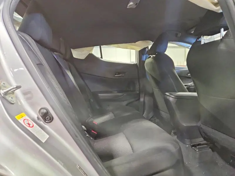 2019 TOYOTA C-HR XLE  