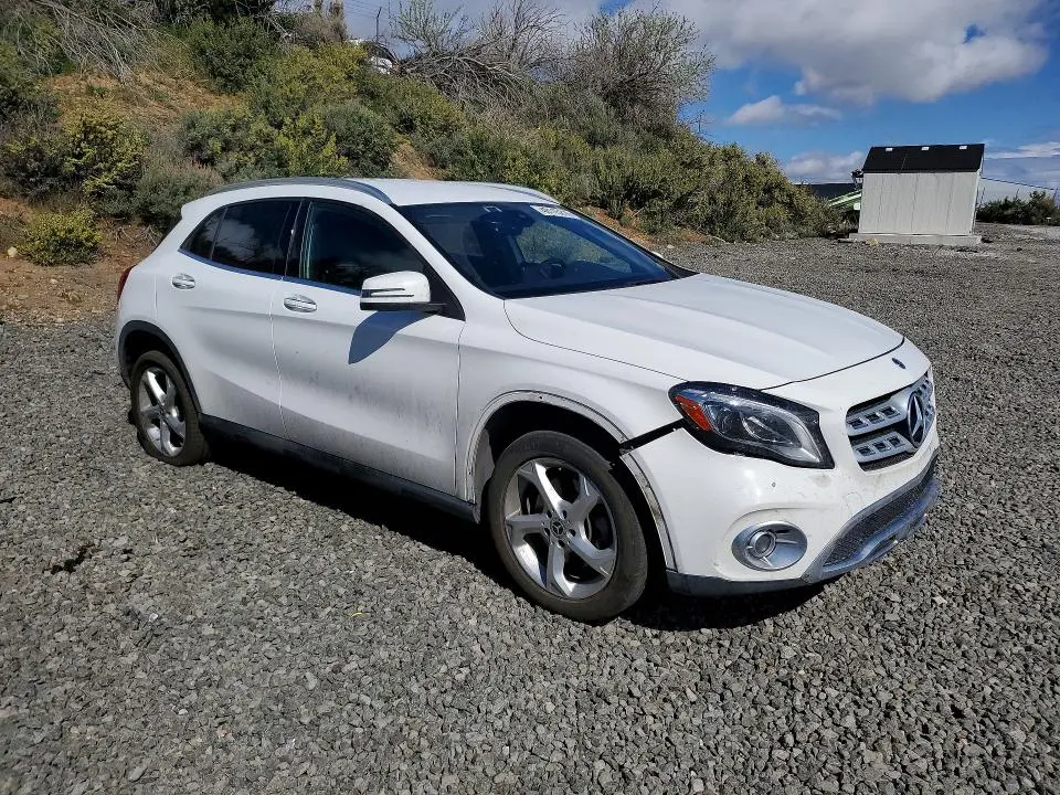 2020 MERCEDES-BENZ GLA 250  