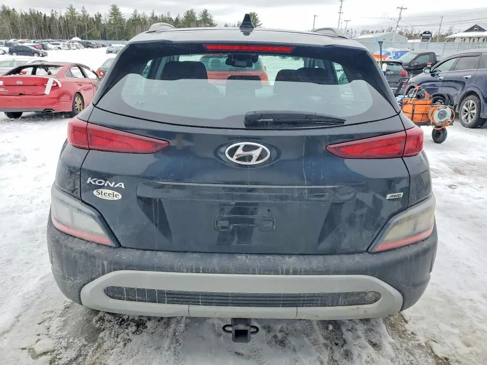2023 HYUNDAI KONA SE  