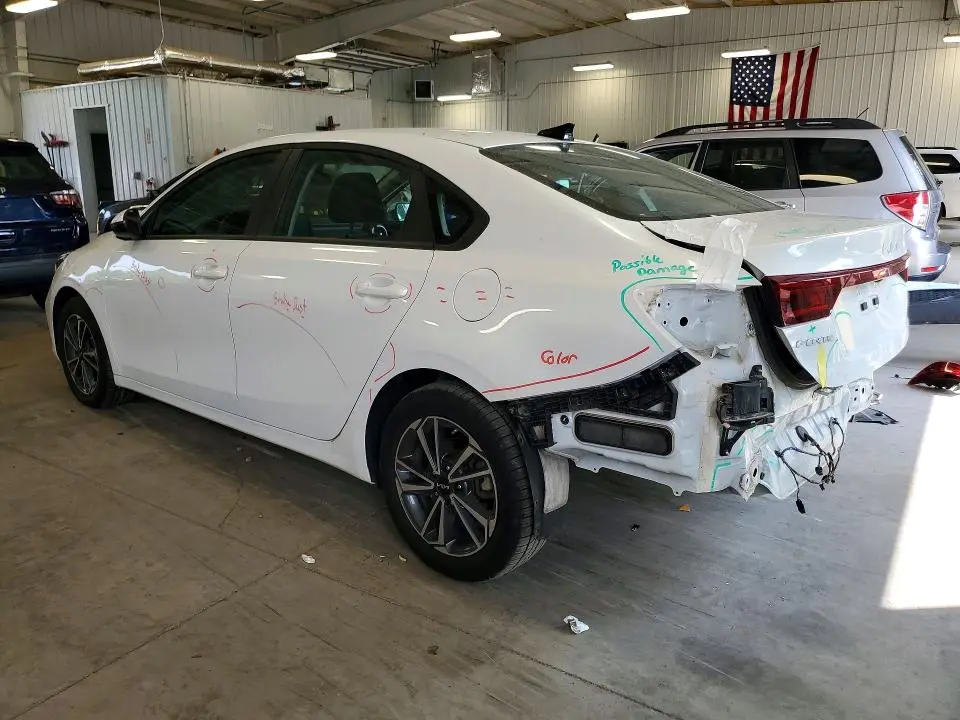 2023 KIA FORTE LXS  