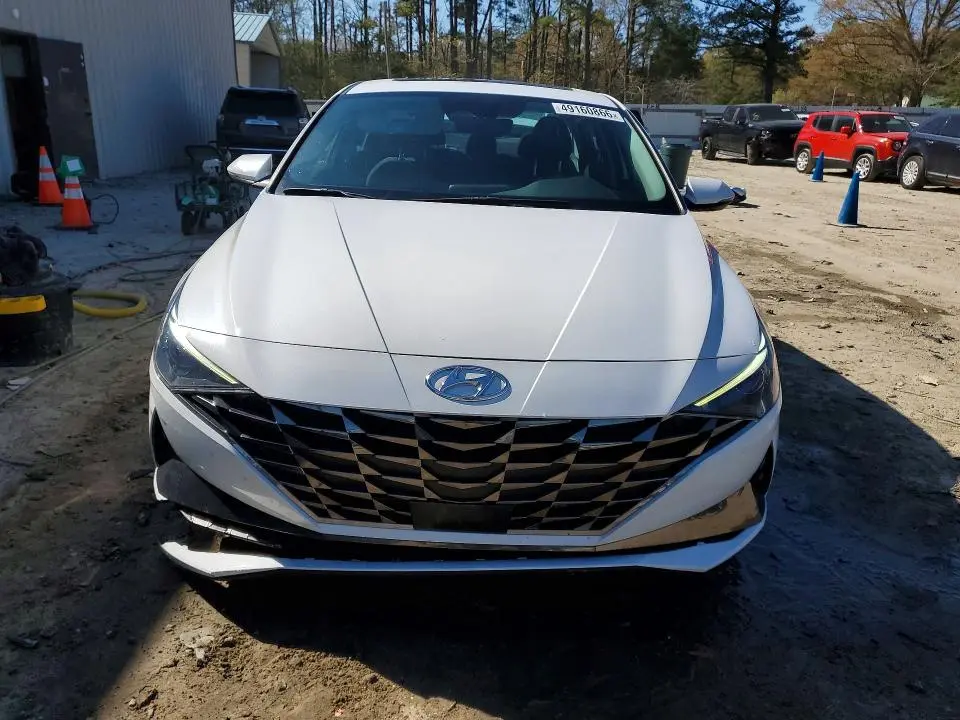 2021 HYUNDAI ELANTRA SEL  