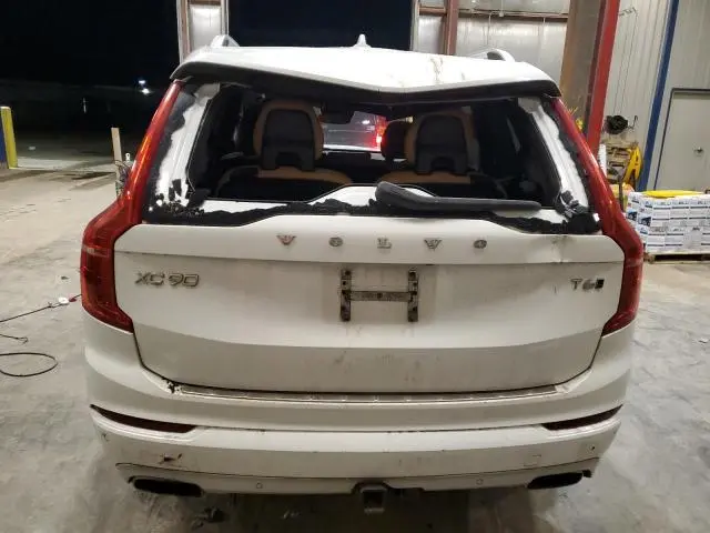 2017 VOLVO XC90 T6  