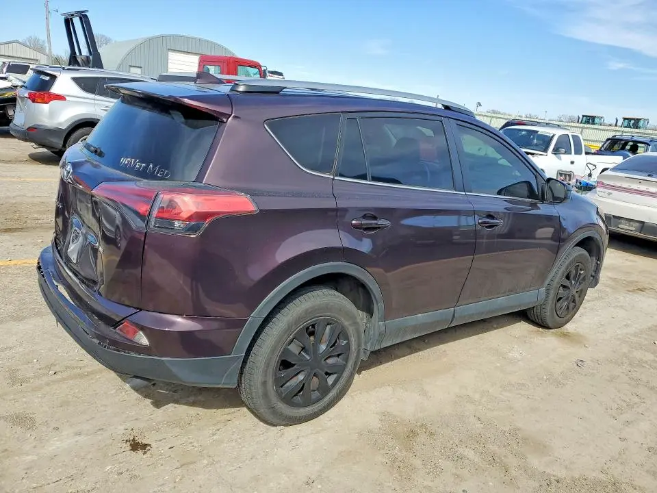 2018 TOYOTA RAV4 LE  