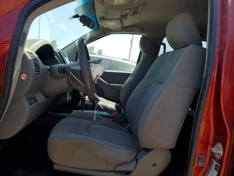 2019 NISSAN FRONTIER SV  