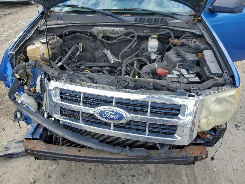 2011 FORD ESCAPE XLT  