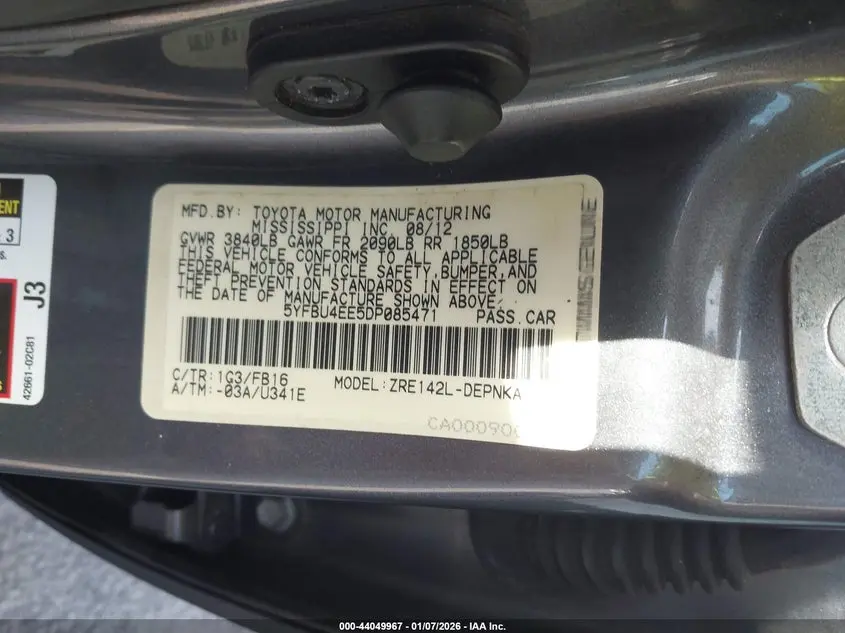 2013 TOYOTA COROLLA LE