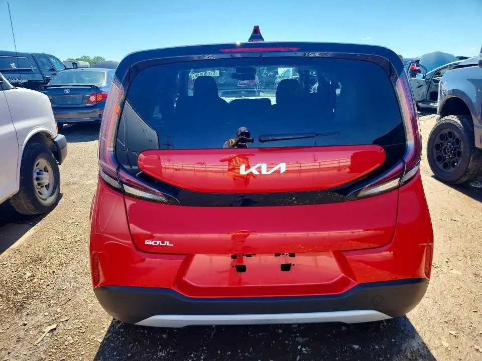 2025 KIA SOUL S  