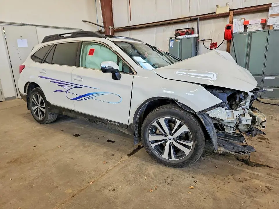 2018 SUBARU OUTBACK 3.6R LIMITED  