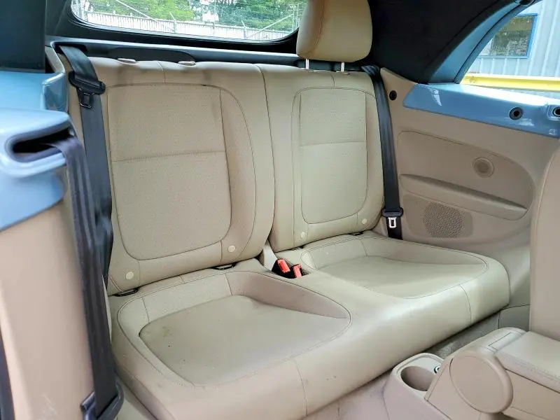 2015 VOLKSWAGEN BEETLE 1.8T  