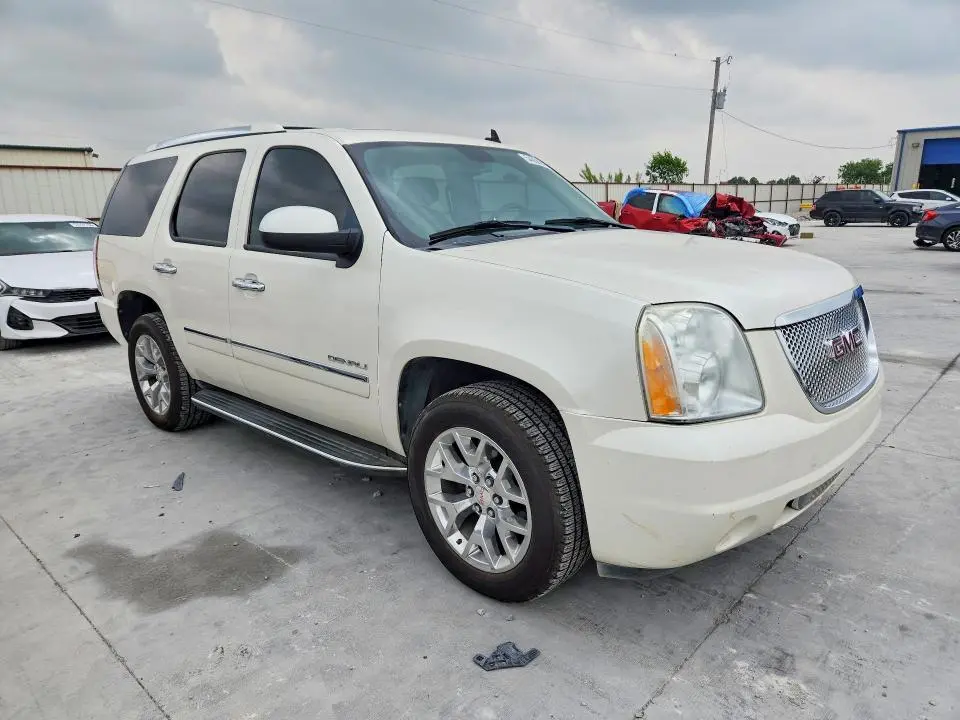 2010 GMC YUKON DENALI  