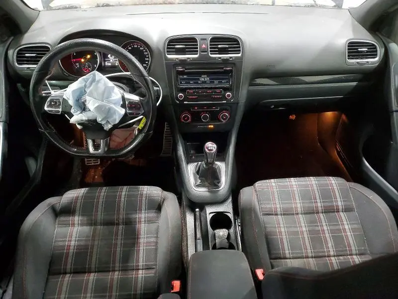 2014 VOLKSWAGEN GTI   