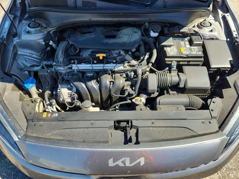 2024 KIA FORTE LXS  