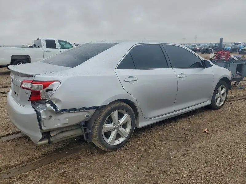 2012 TOYOTA CAMRY SE  