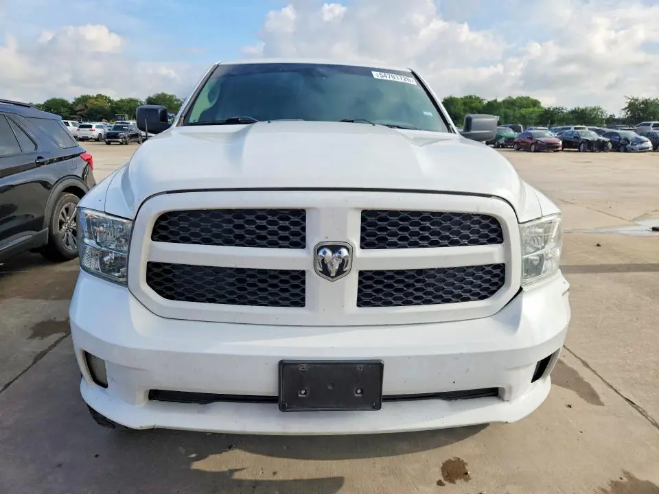 2016 RAM 1500 ST  