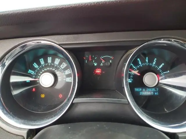 2011 FORD MUSTANG