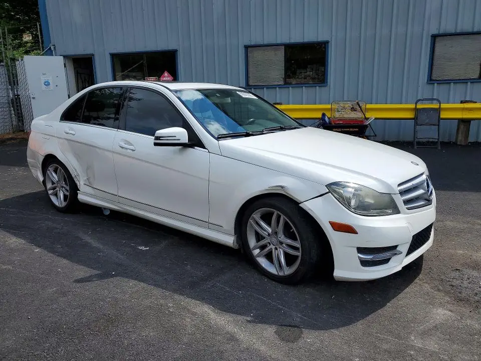 2013 MERCEDES-BENZ C 250  